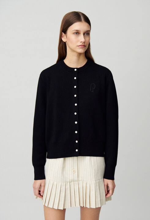 Strickjacke mit Knöpfen
