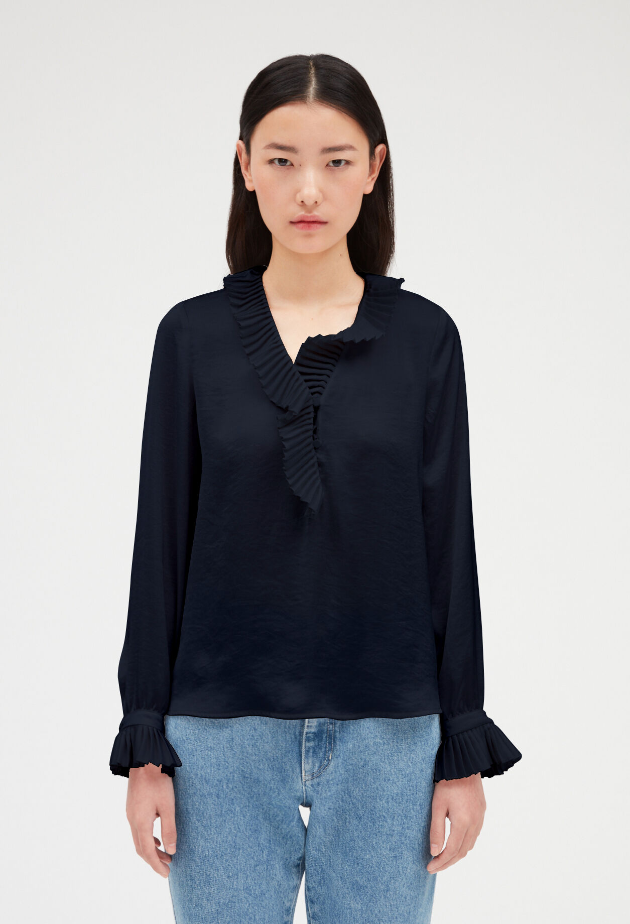 Bluse mit volant-besatz