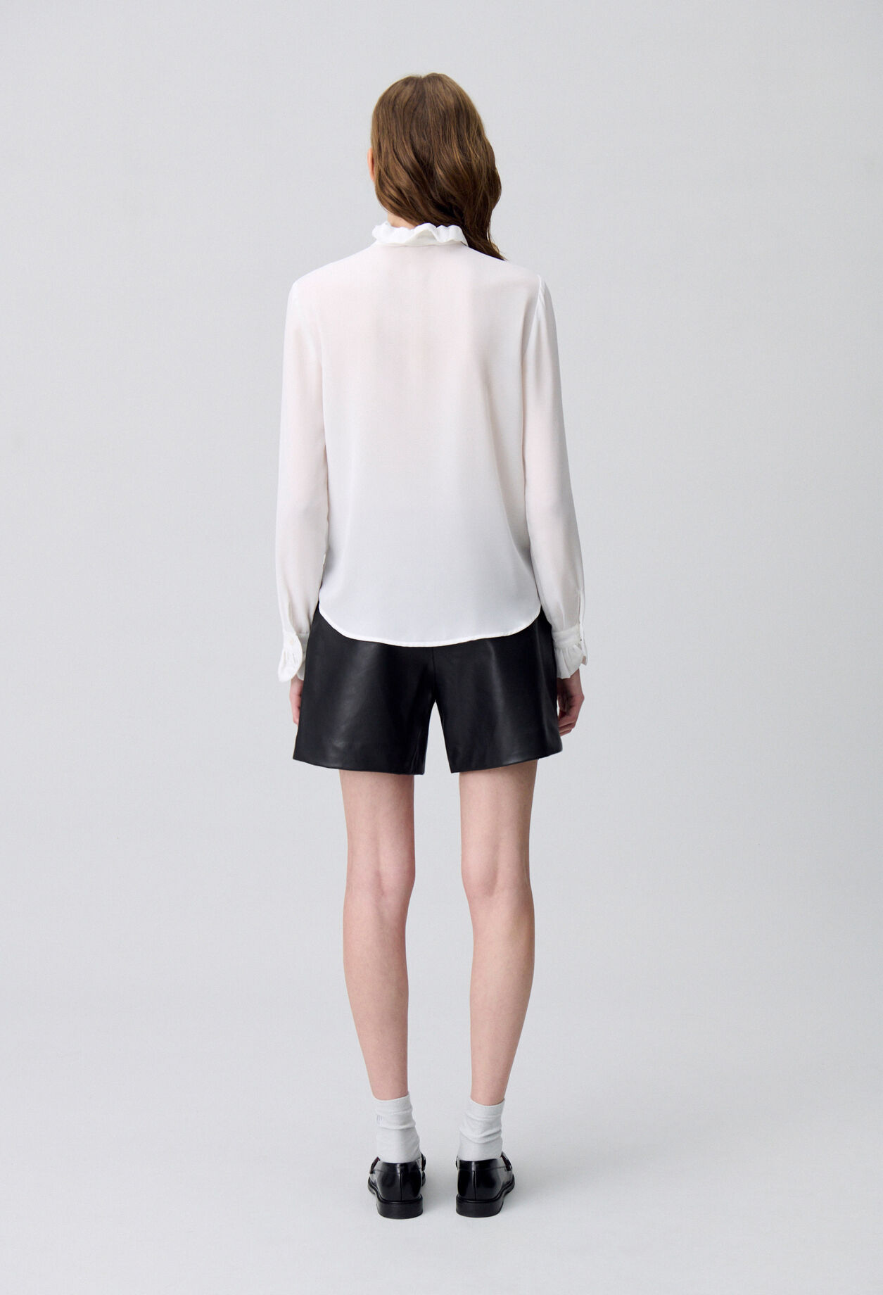 Bluse mit viktorianischem Kragen