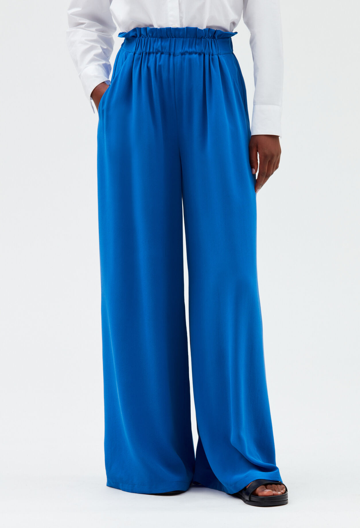 Hose aus Seide, blau