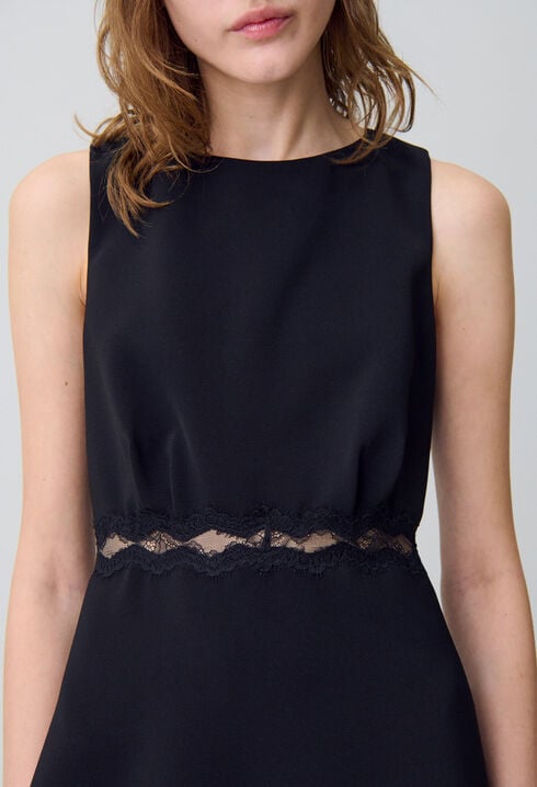 Rückenfreies Spitzenkleid