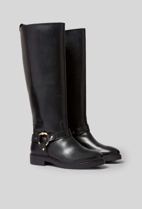 Hohe Lederstiefel