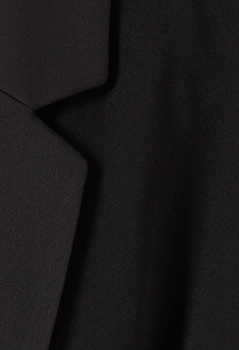 Wickelkleid mit Reverskragen
