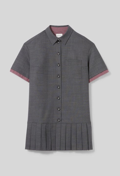 Plissiertes kurzes Kleid