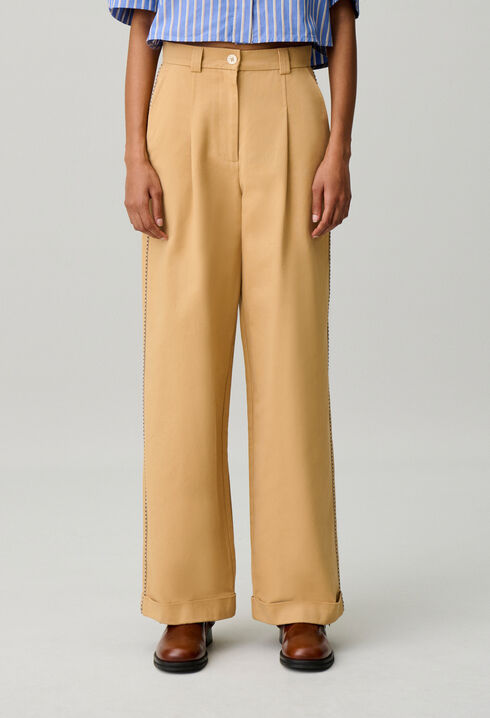 Gerade Hose mit Falten