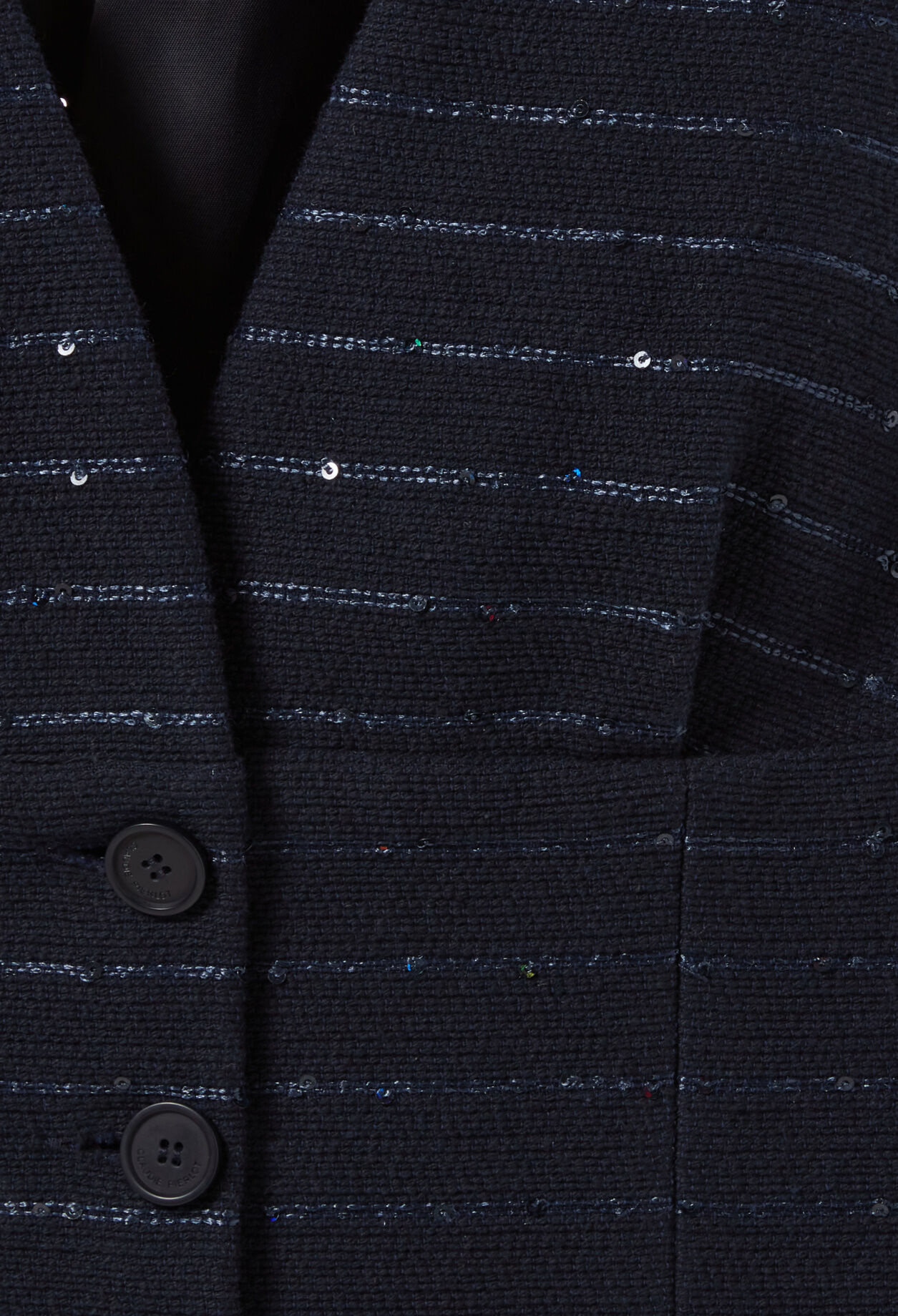 Gestreifter Blazer oben