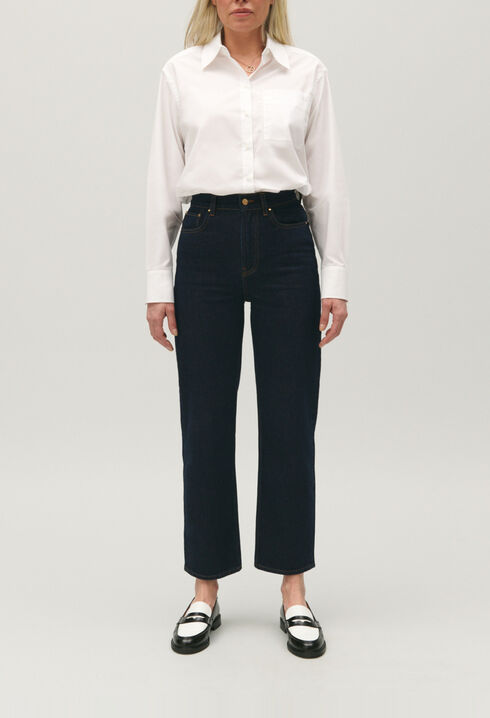 Blaue Raw-Jeans