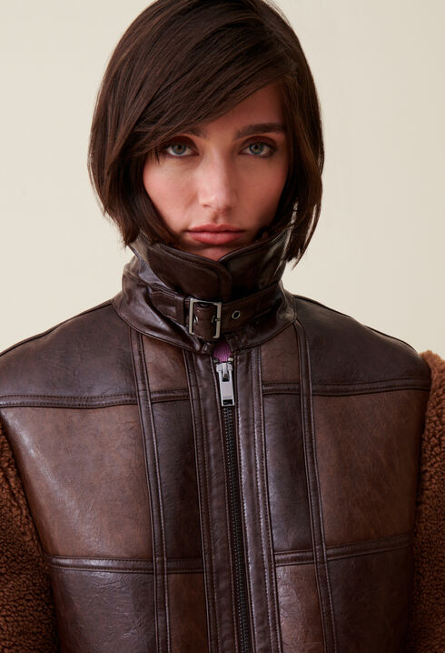 Kurze zweifarbige Jacke