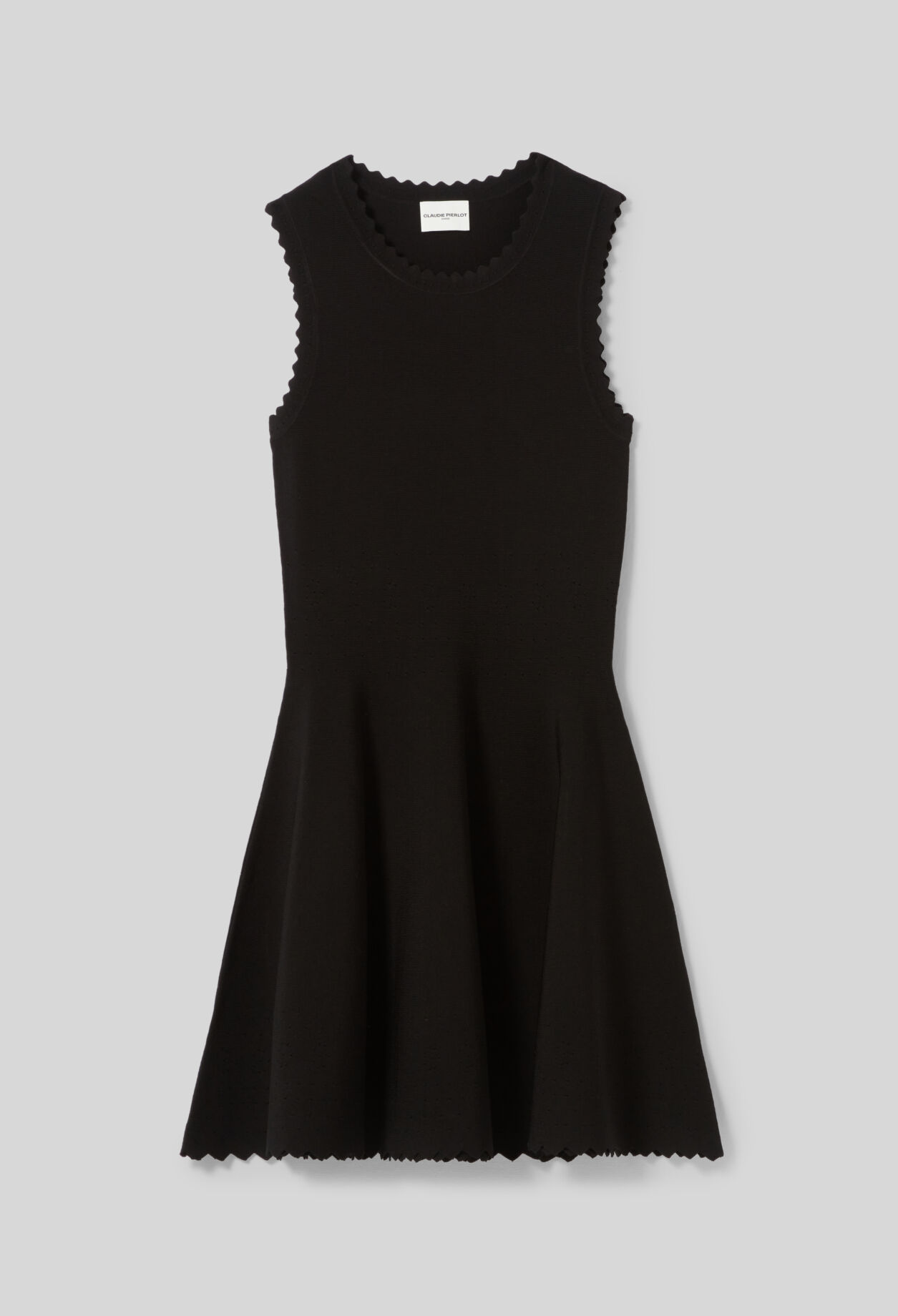Kurzes Skaterkleid feinem Strick