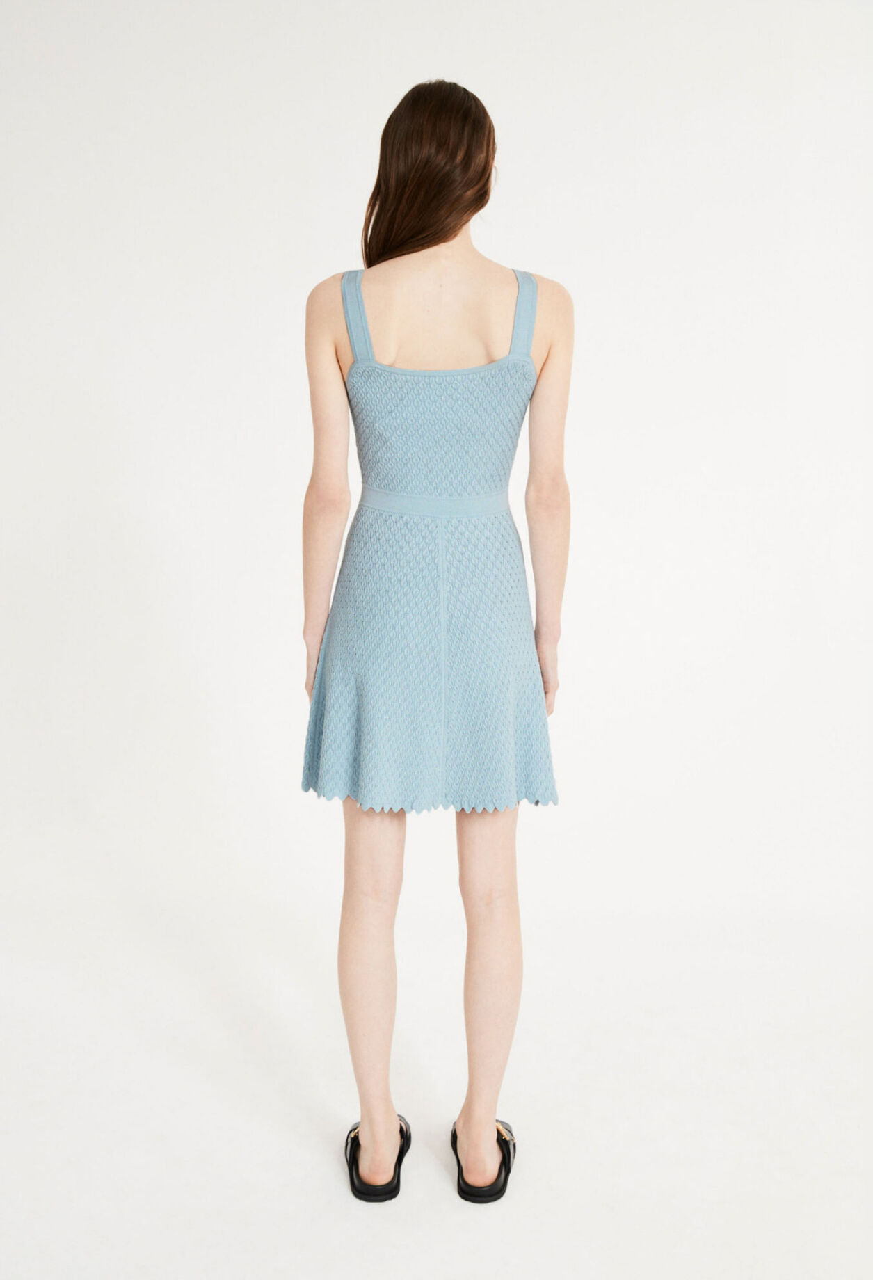 Kurzes ausgestelltes Kleid