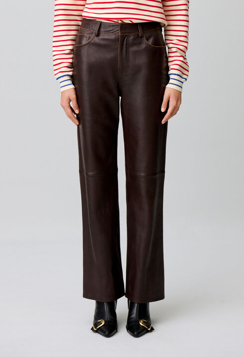 Gerade Lederhose mit Goldknopf