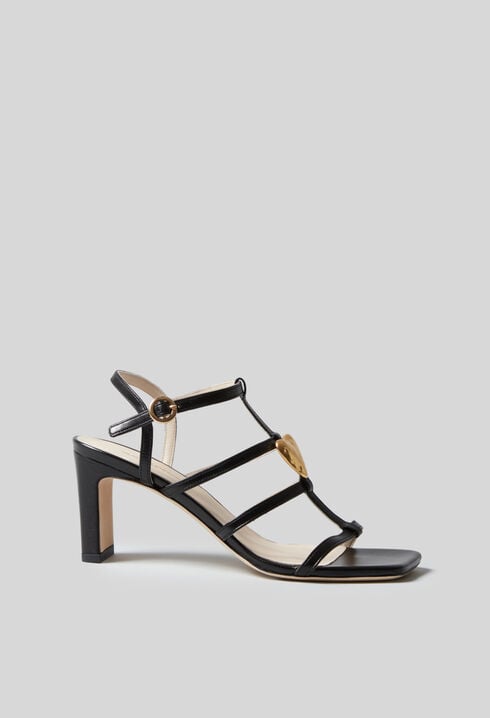Lederschuhe mit Herzabsatz