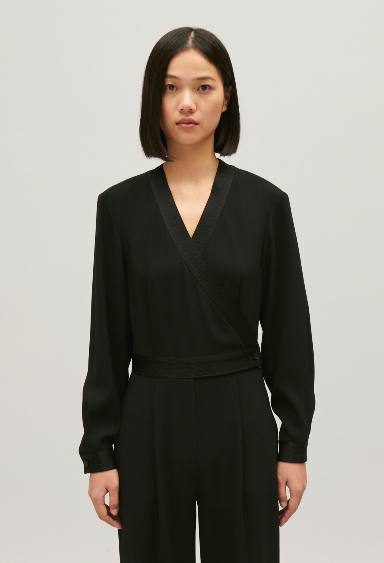 Schwarzer Jumpsuit