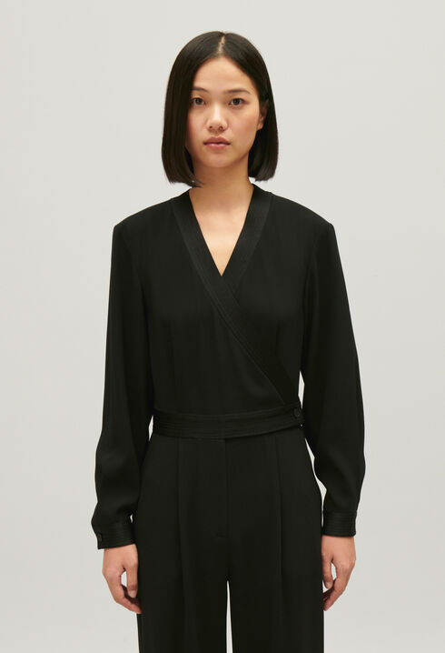 Schwarzer Jumpsuit
