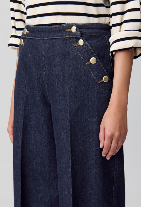 Weite Marlene-Jeans mit Knopfleiste