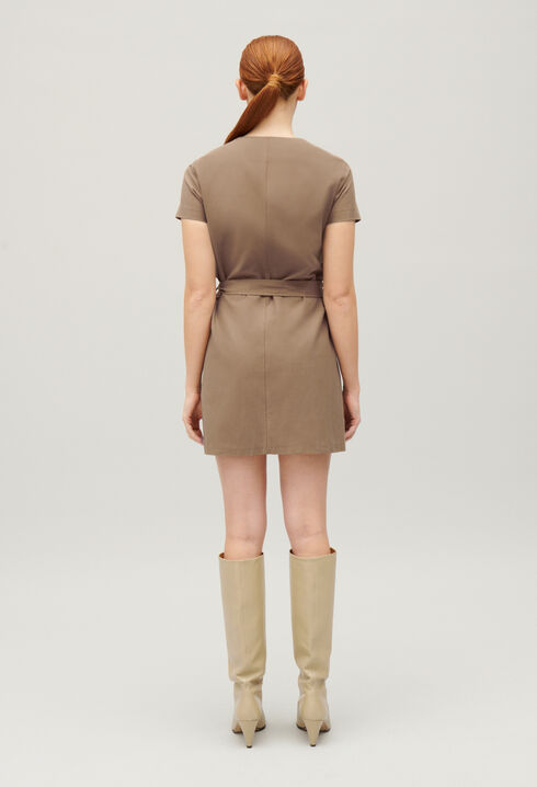 Kurzes, geknöpftes Kleid Braun