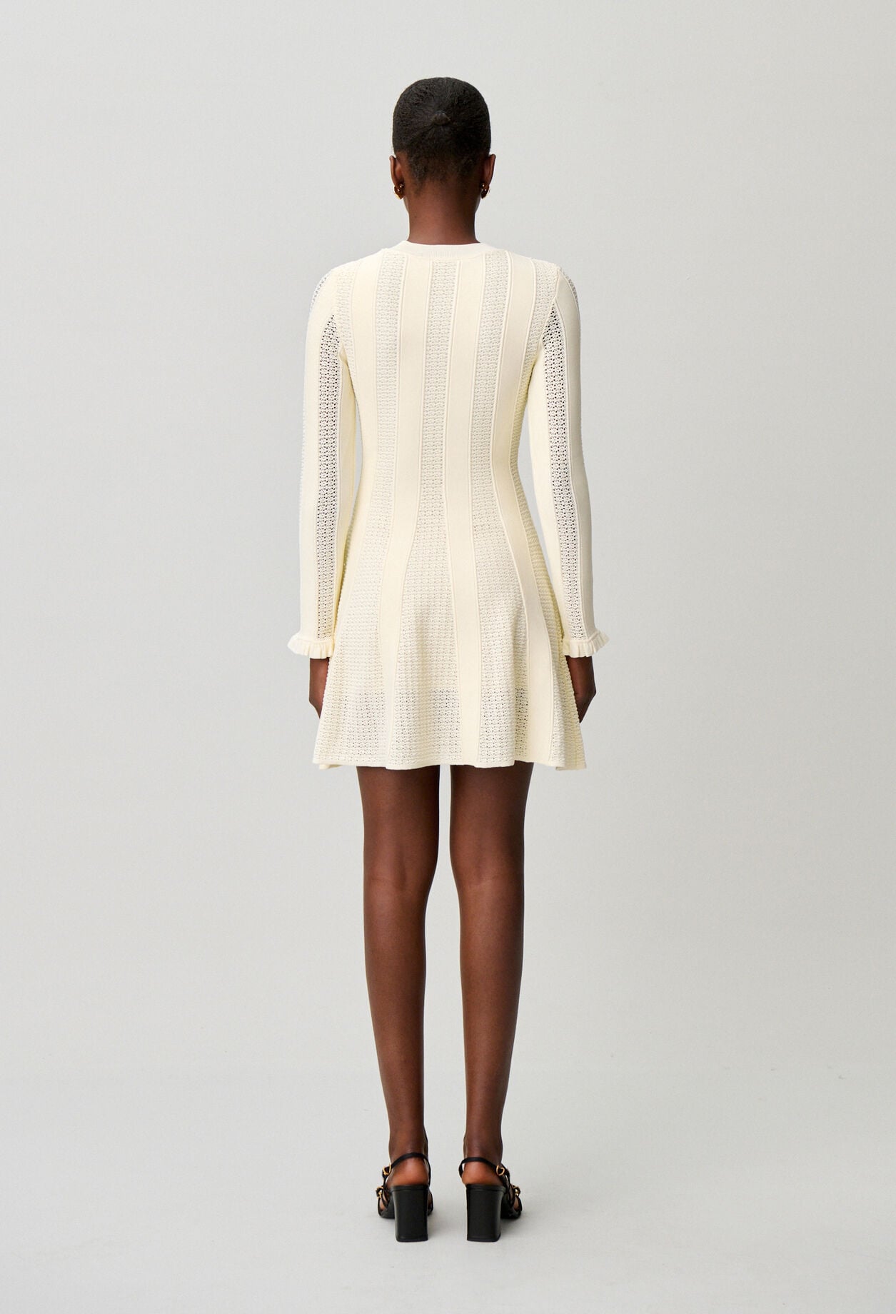 Kurzes Skater-Strickkleid