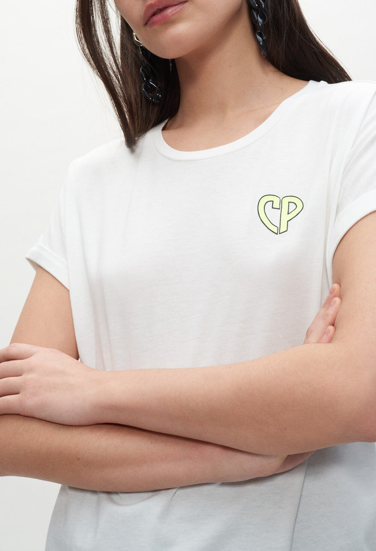 Weißes T-Shirt mit kurzen Ärmeln