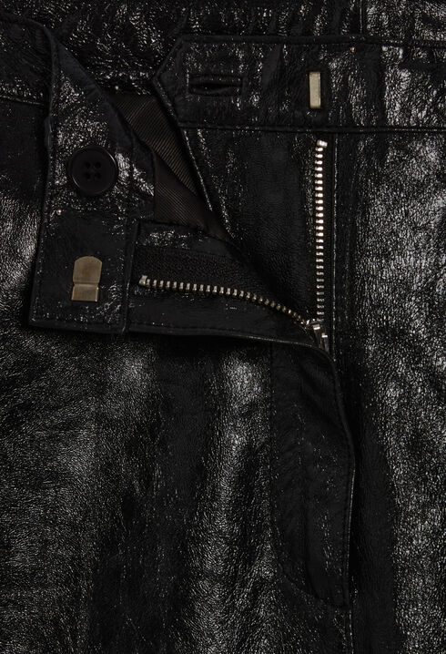 Schwarze Leder-Bermuda