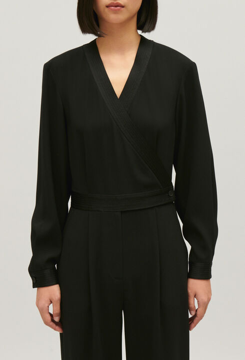 Schwarzer Jumpsuit