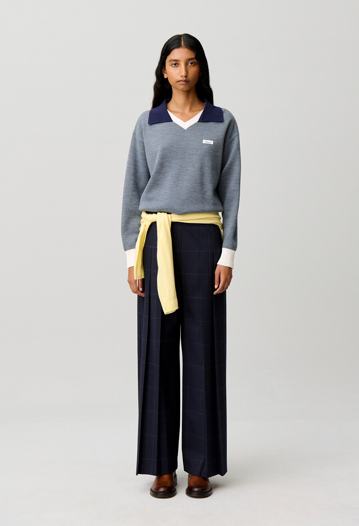 Karierte Hose mit weitem Bein