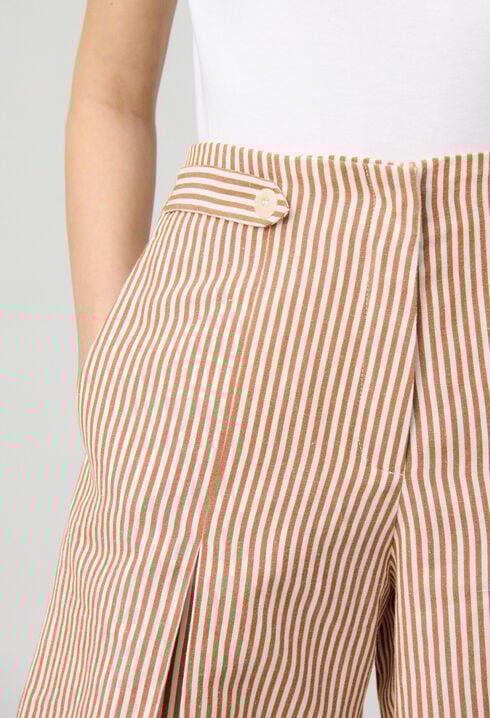 Gestreifte Shorts
