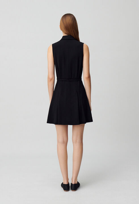&Auml;rmelloses kurzes Kleid