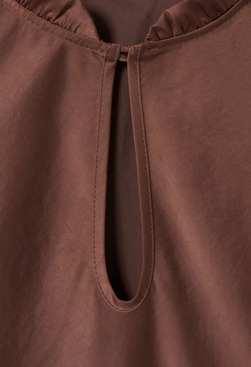 Kurzes Flie&szlig;endes Kleid