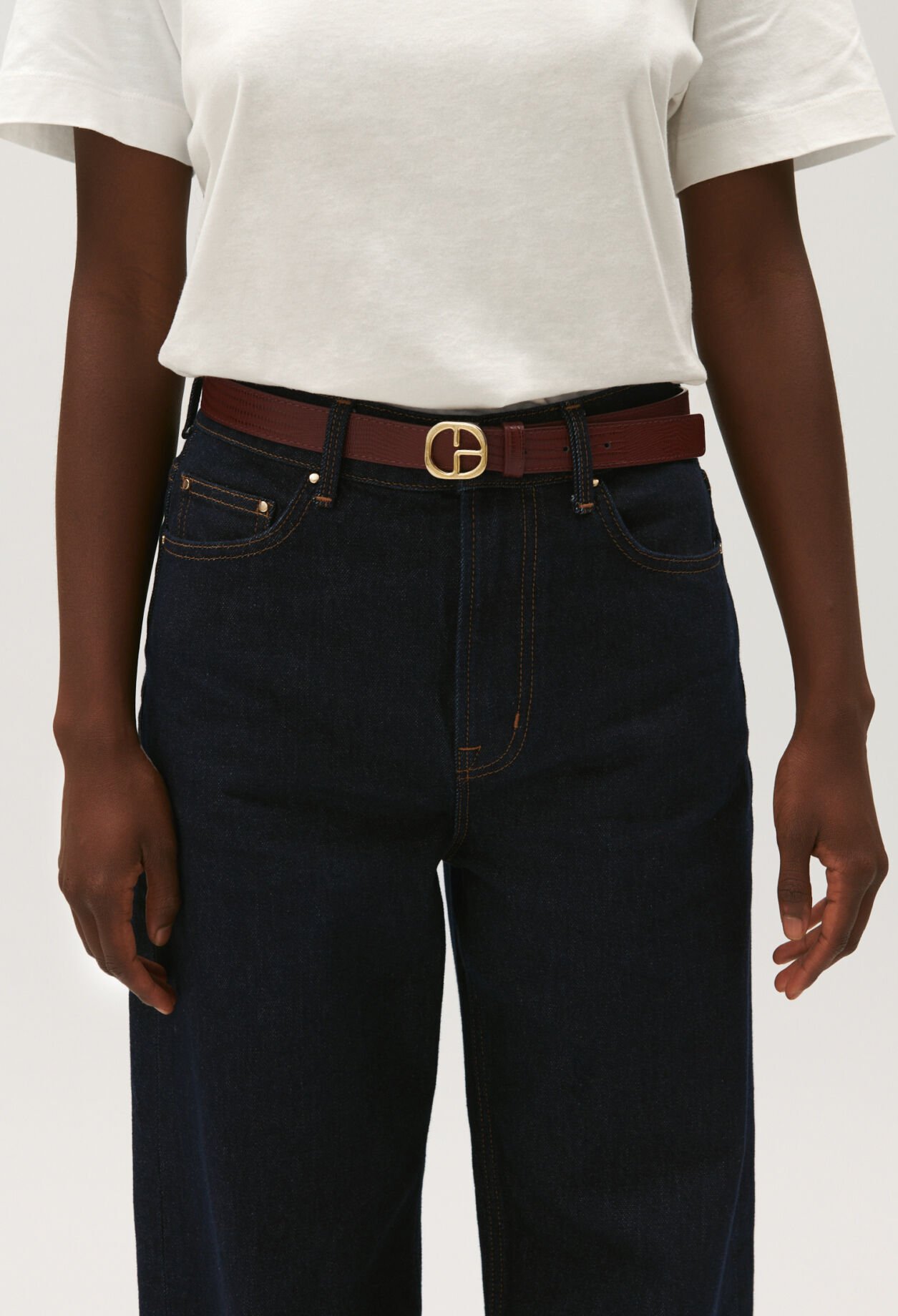 Bordeauxroter Ledergürtel