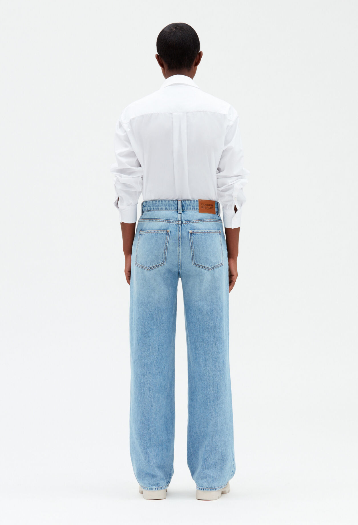 Ausgewaschene weite Jeans