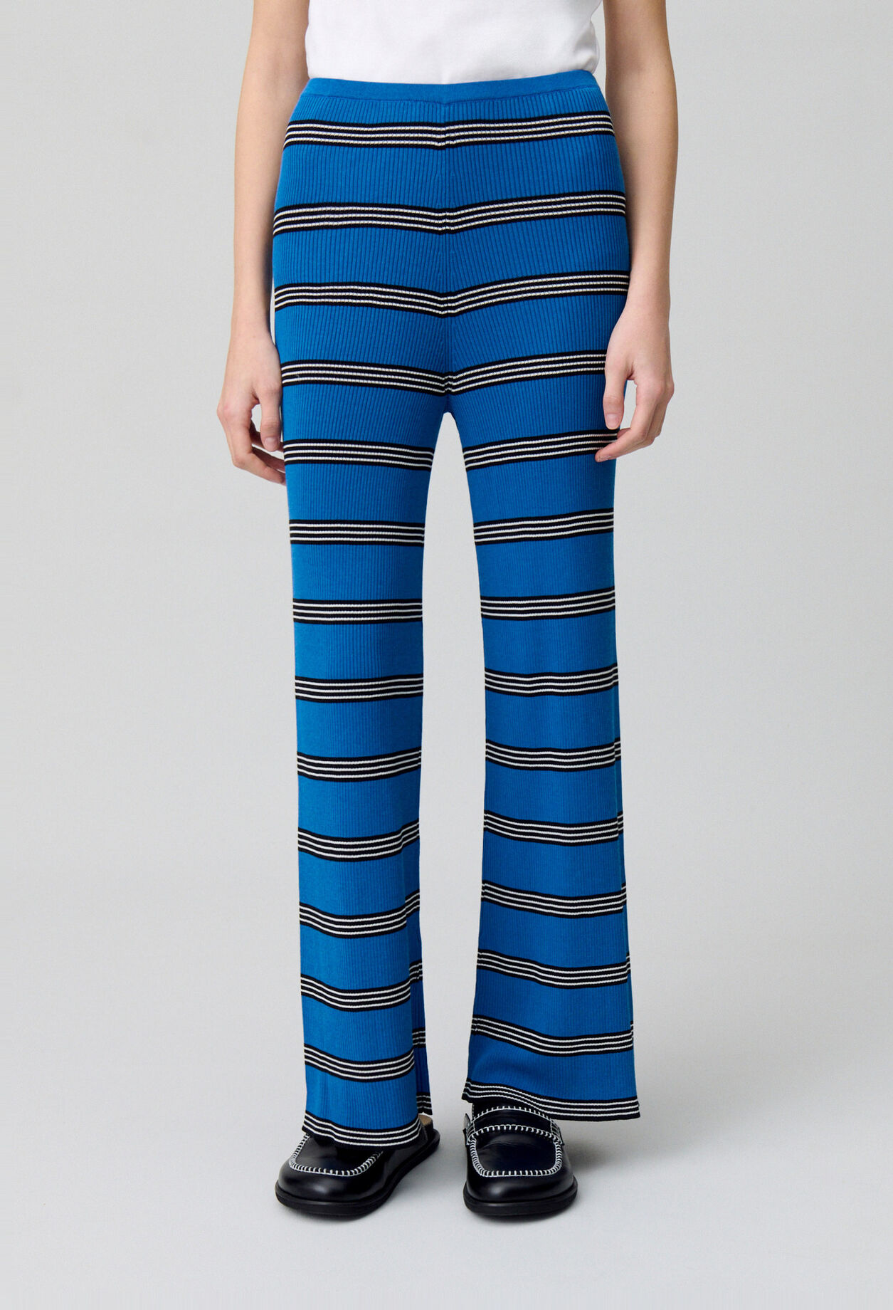 Schmale Hose aus feinem Strick