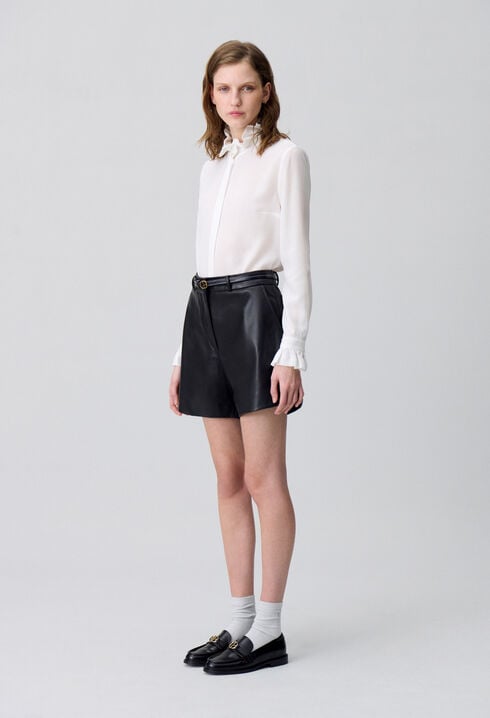 Bluse mit viktorianischem Kragen