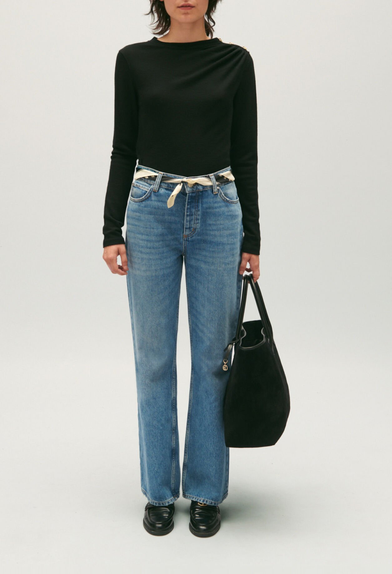 T-Shirt aus schwarzer Wolle