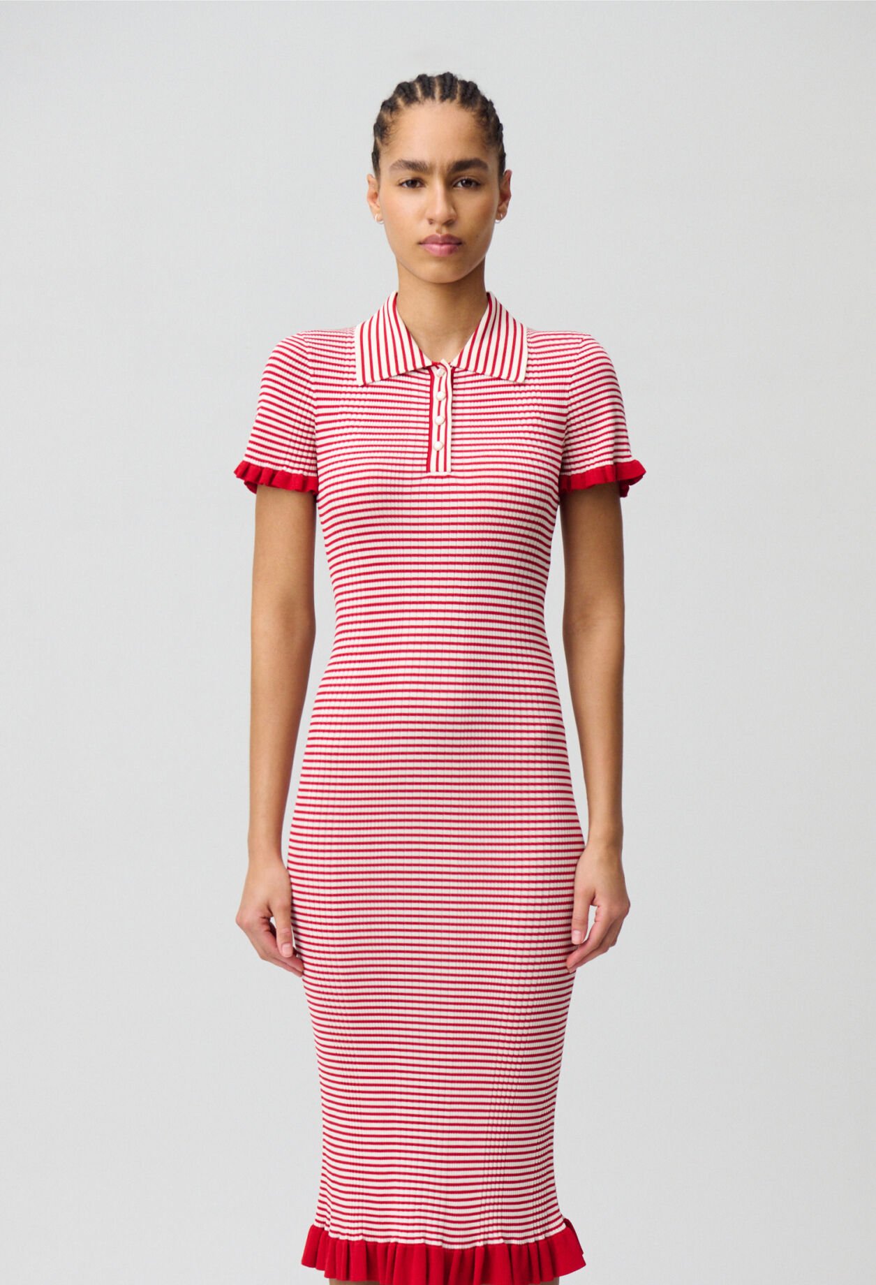 Langes gestreiftes Strickkleid