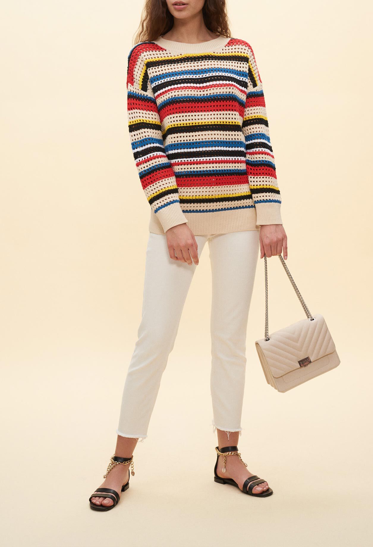 Gestreifter Pullover mit Hohlsaum