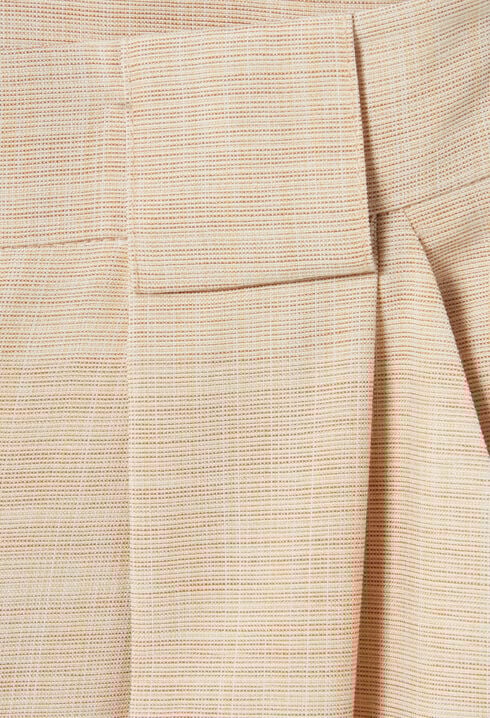 Weite Hose mit hoher Taille