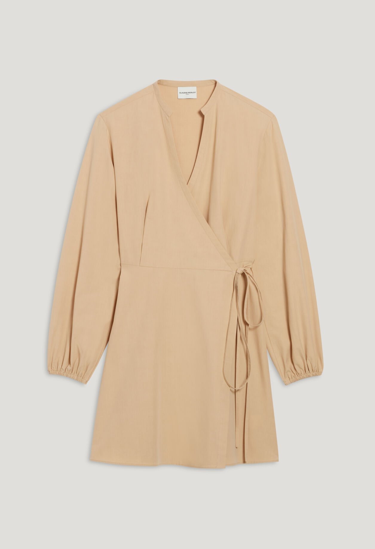 Kurzes Wickelkleid mit Mao-Kragen