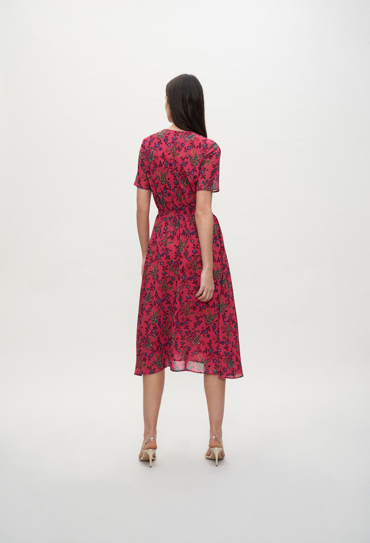 Asymmetrisches Kleid mit Paisley-Muster