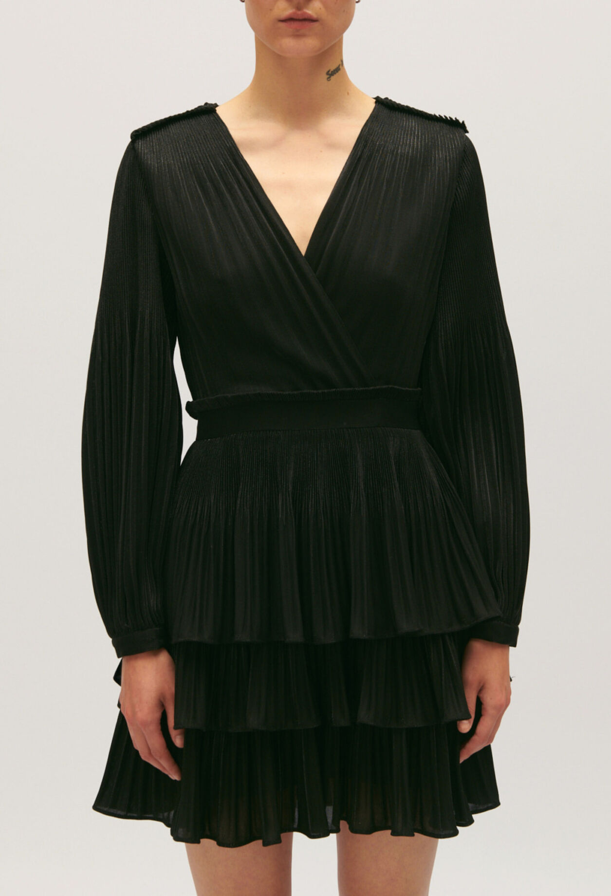 Kurzes plissiertes Kleid schwarz