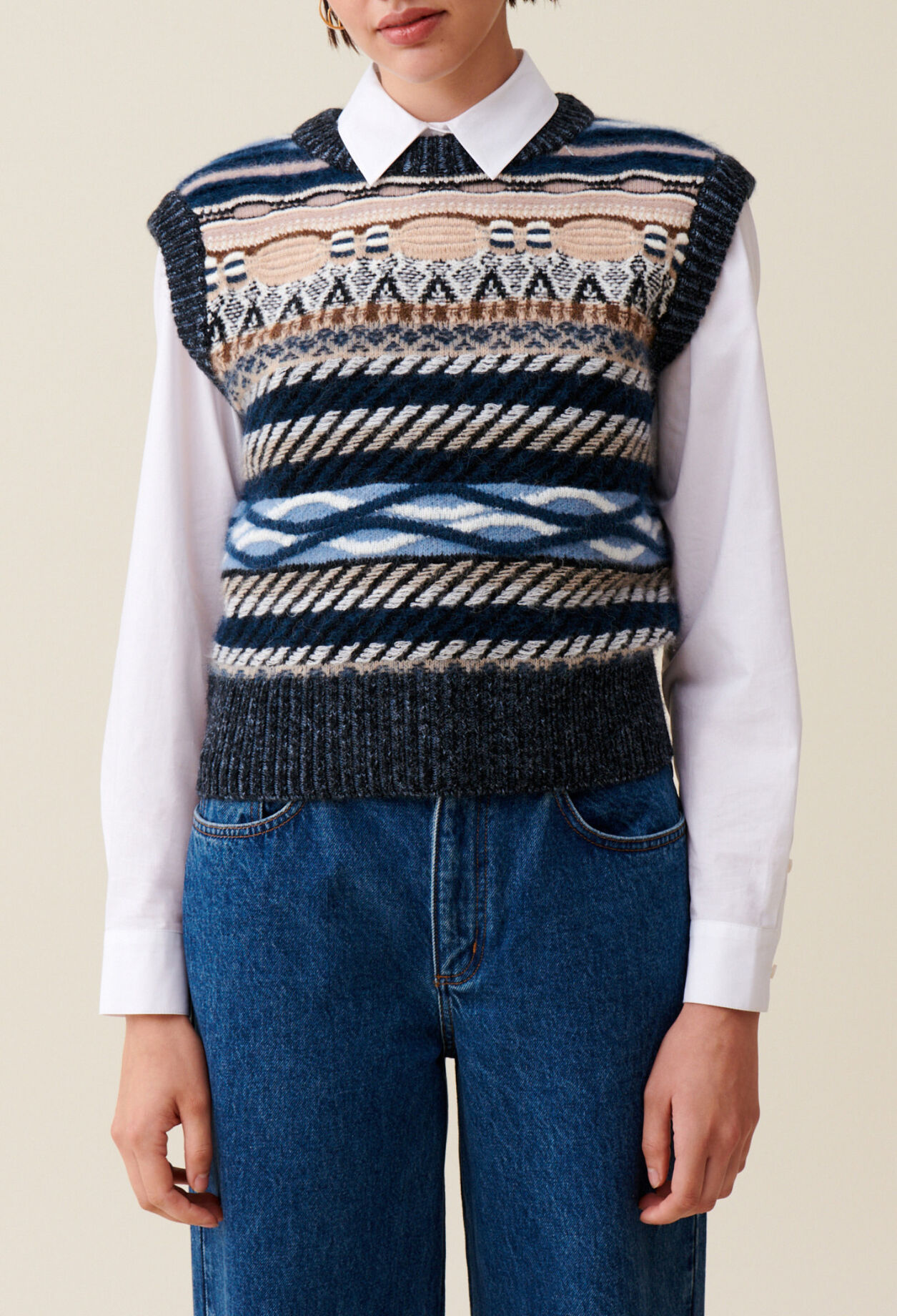 &Auml;rmelloser Pullover Musterstreifen