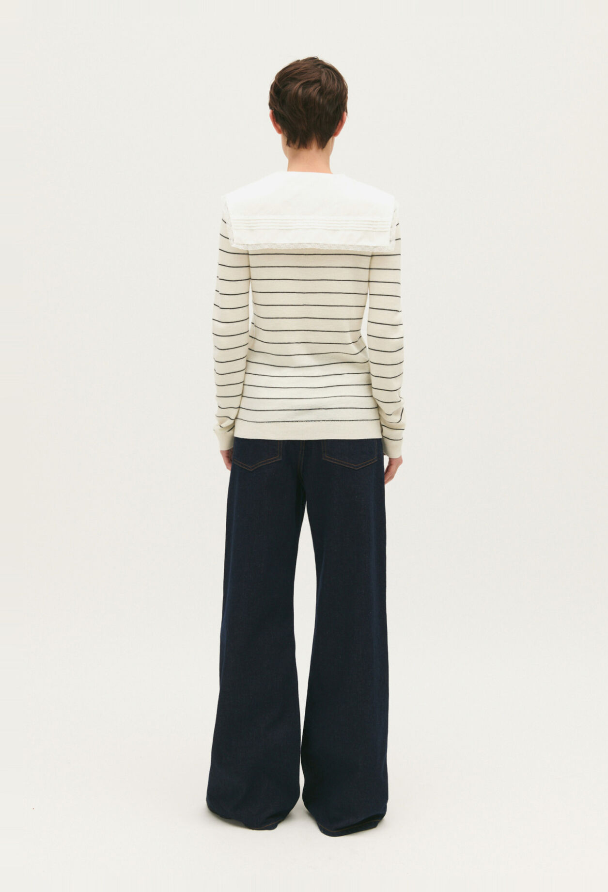 Pullover mit abnehmbaren Kragen