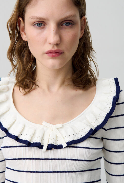 Gestreifter feiner Strickpullover