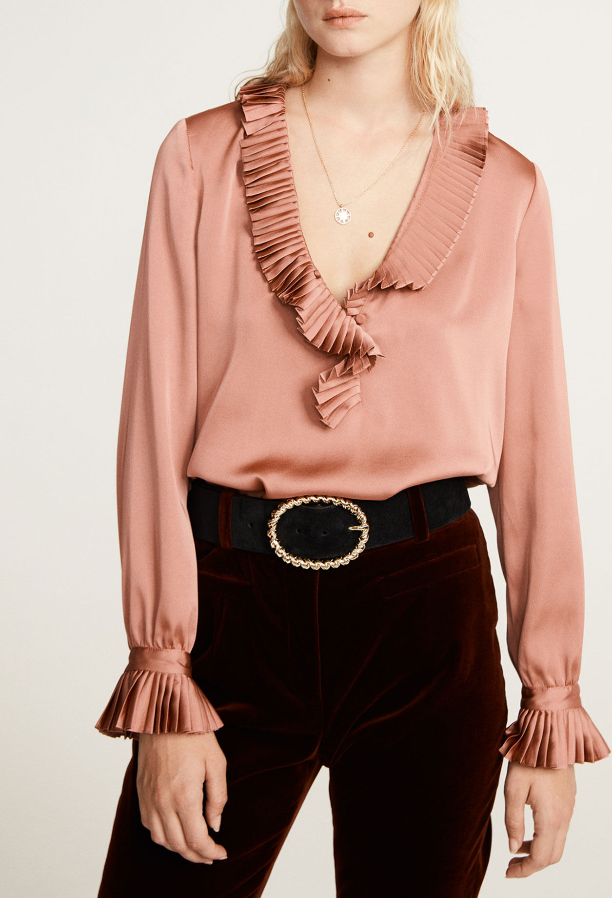 Bluse mit Volantkragen