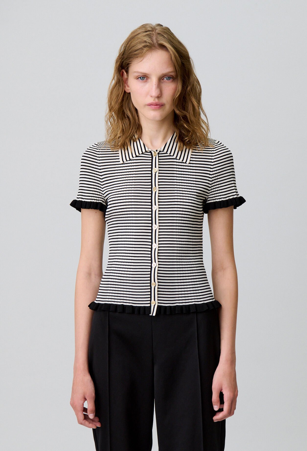 Gestreiftes Poloshirt mit Knöpfen