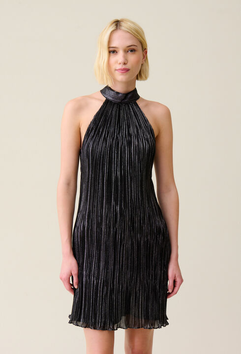 Kurzes silbernes Plissee-Kleid