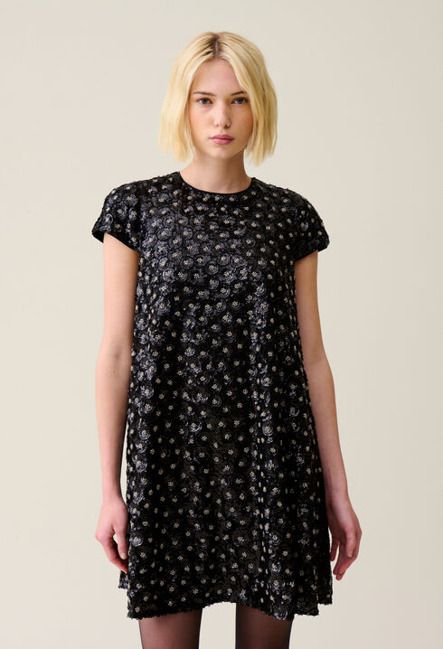 Kurz geschnittenes Babydoll-Kleid