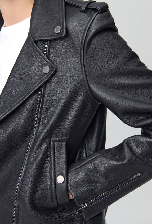 Jacke aus genarbtem schwarzem Leder 