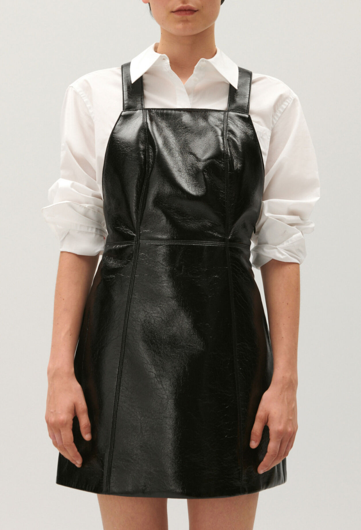 Kurzes Vinylkleid schwarz
