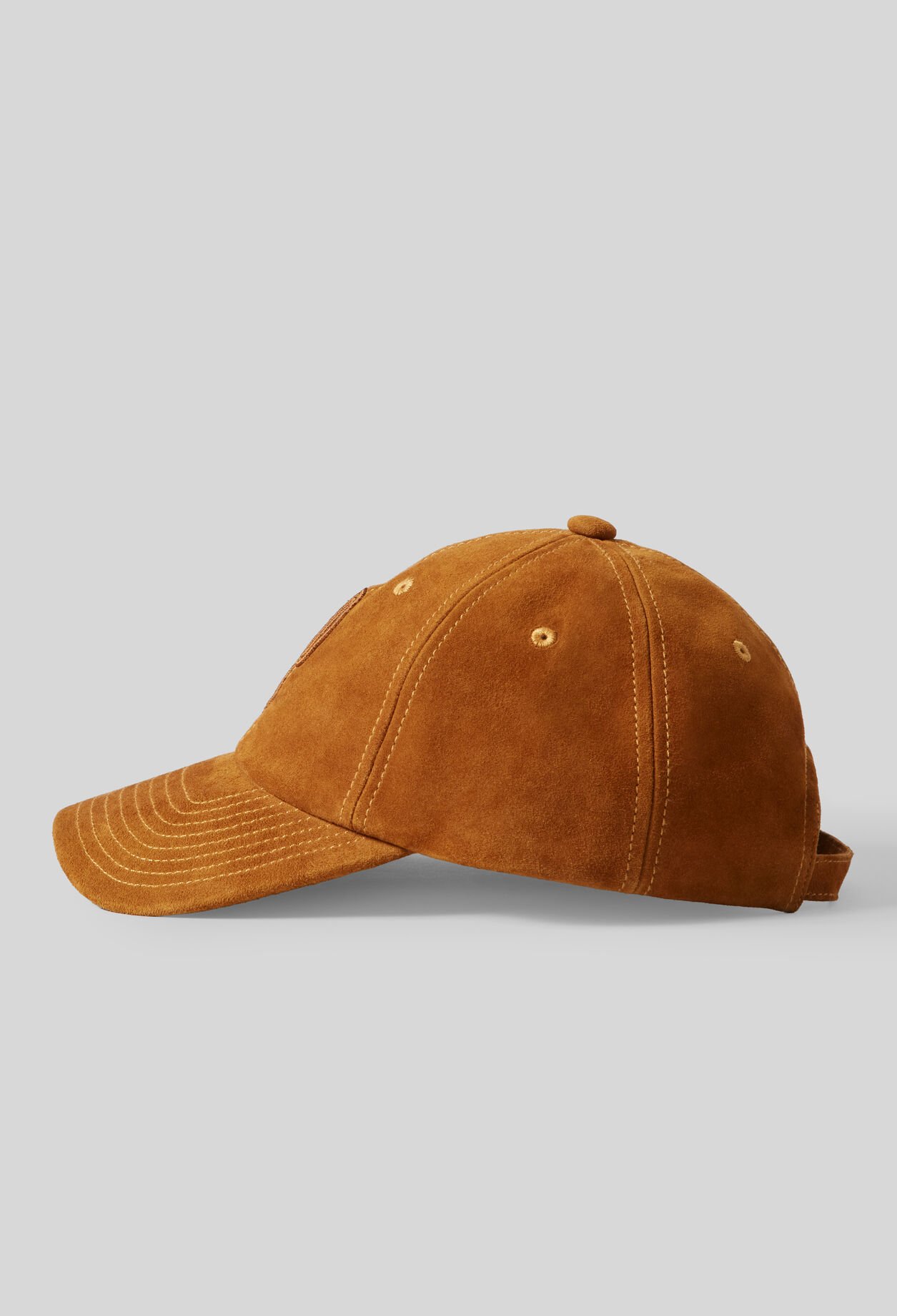 Cap mit Monogramm-Stickerei