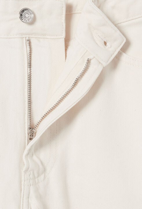 Jeans mit CP-Stickerei